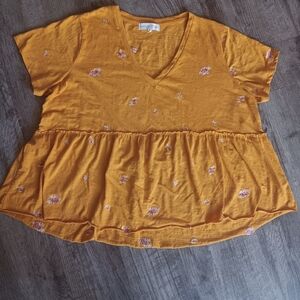 Penelope Rose Size 2X Mustard Yellow Embroidered Women's Top